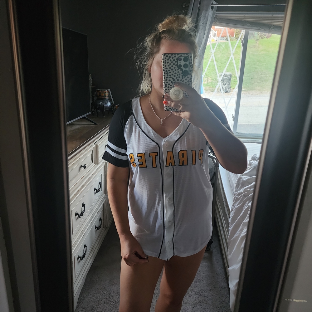 PINK Victoria's Secret White and Black Baseball Tee